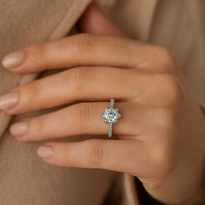 Lustrous Ring